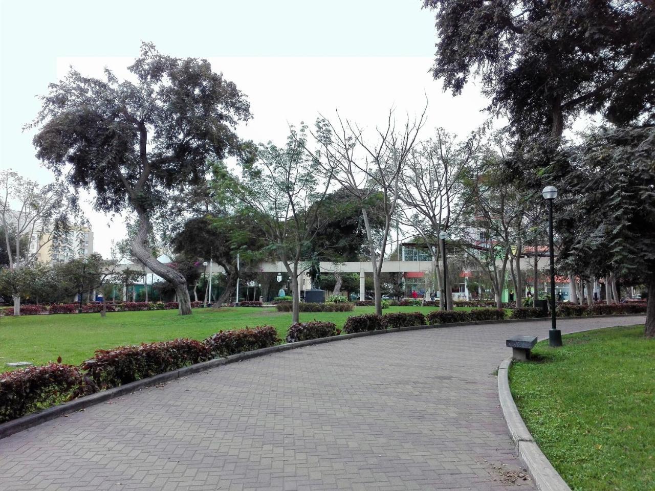 Los Q'Eros Lima Exterior foto