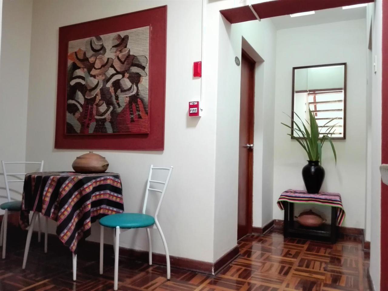 Los Q'Eros Lima Exterior foto